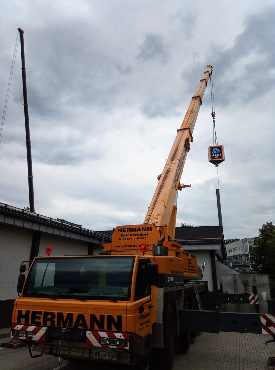 120 t - Autokran – Hermann Kranverleih