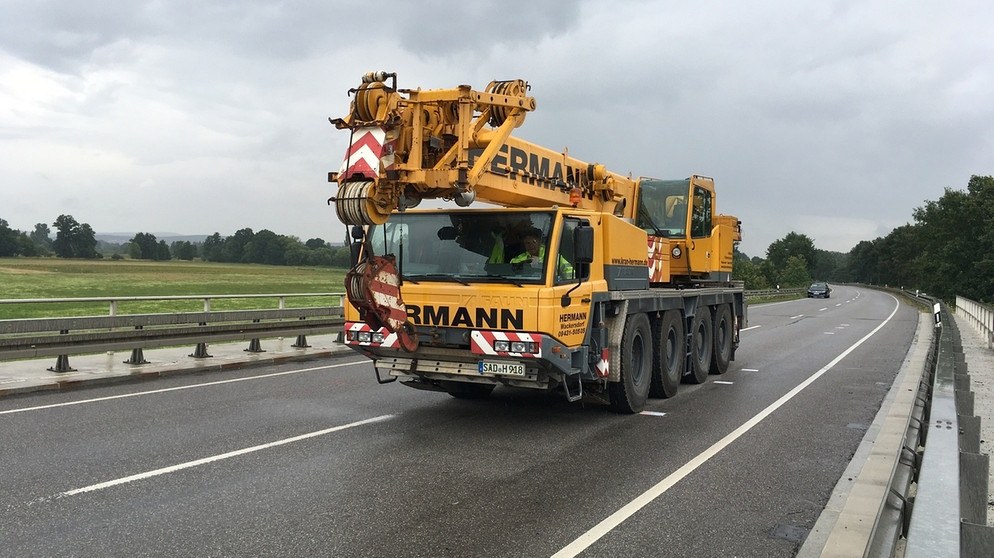 70 t - Autokran – Hermann Kranverleih